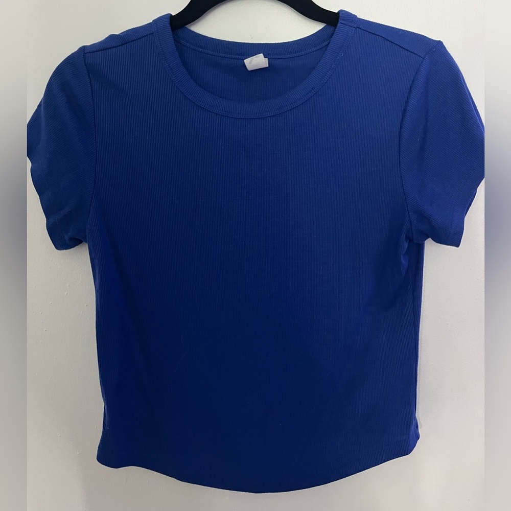 old navy shirt